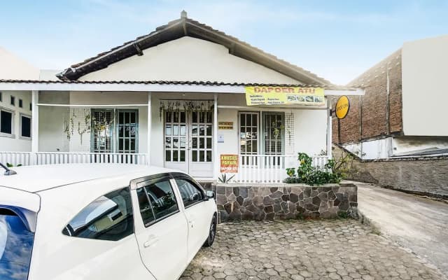 OYO Life 90896 Griya Atu Syariah