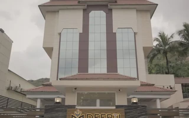 Hotel Deepti Courtyard