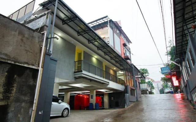 Oyo 230 Maleo Residence
