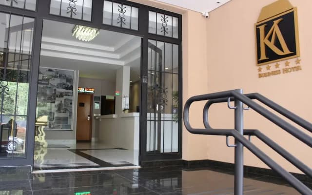 Prado Hotel Business