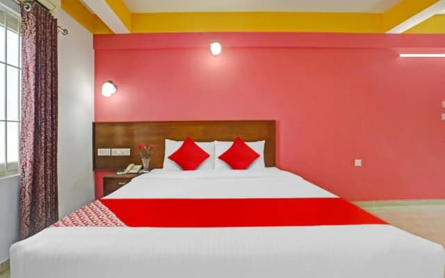 Hotel White House