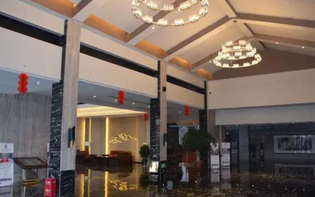 Fengshan International Hotel