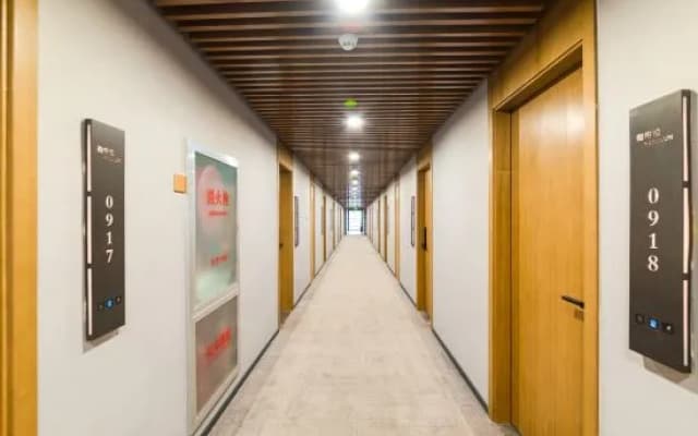 Yabulun Hotel (Cangzhou Railway Station)