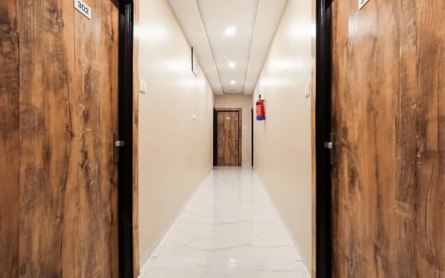 Townhouse 931 Hotel Benchmark Vijay Nagar