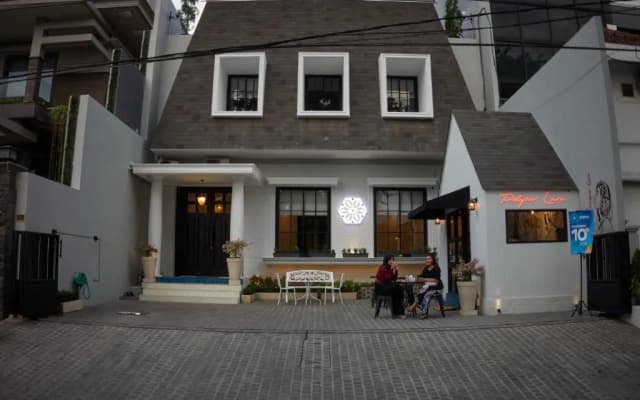 Mooi House By Ziri