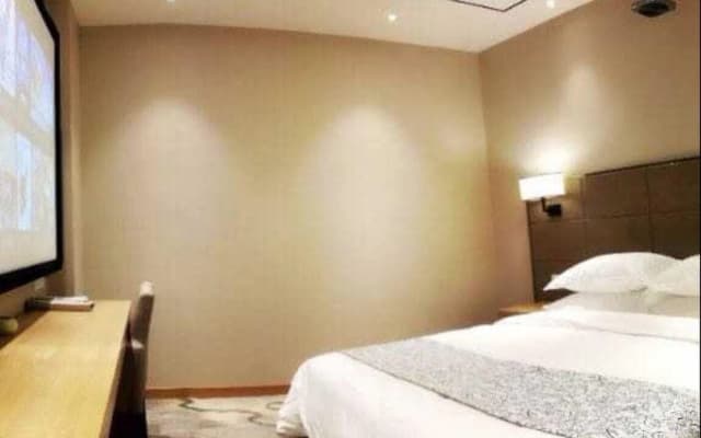Fourseas Holiday Hotel