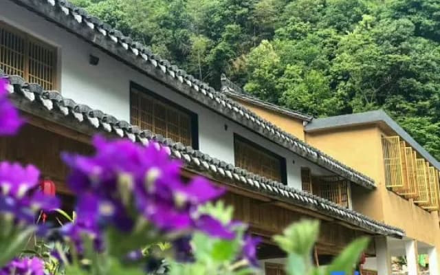 Xinchang Shangshitang Tianmu Mountain Residence