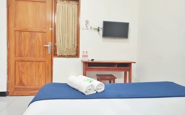Happy Syariah Hotel near Jombor Mitra RedDoorz