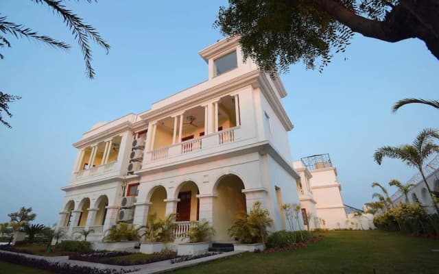 Umaid Farm Villa A Legacy Vintage Stay In Jaipur