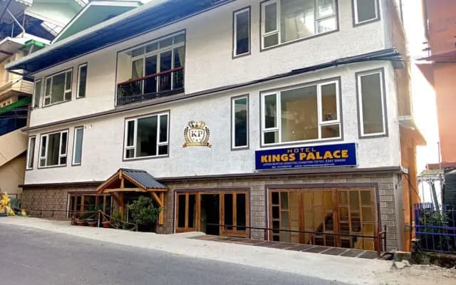 Goroomgo Kings Palace Gangtok