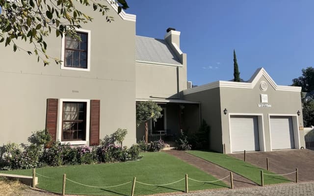 La Gratitude Guest House