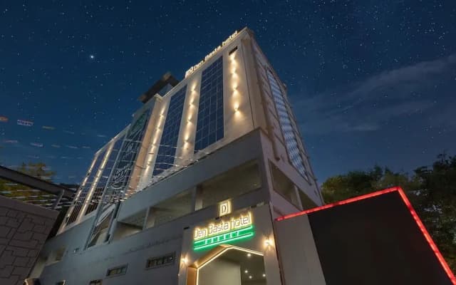Denbasta Forest Hotel