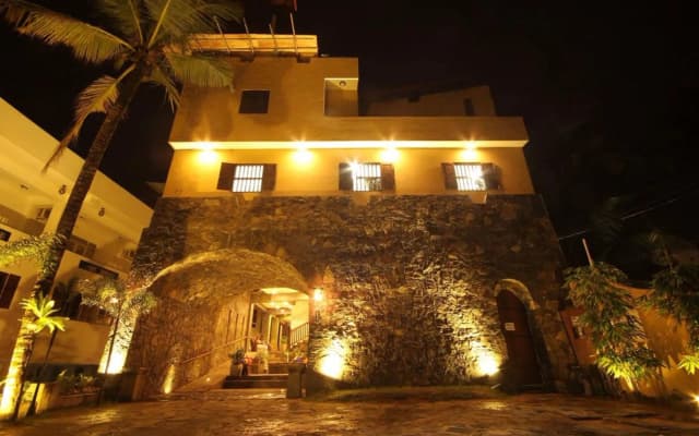 Hotel Rock Fort