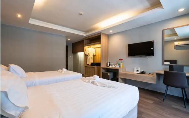 Tisha Hotel