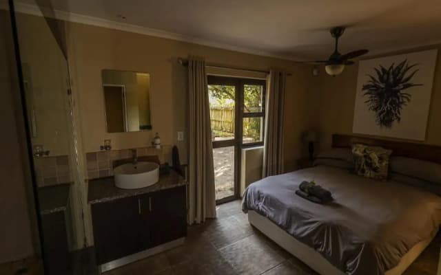 Thunzi Bush Lodge