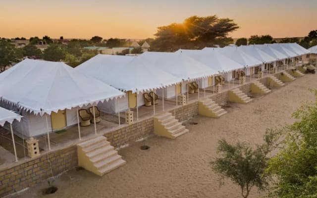 Heritage Juma Resort with swimming pool
