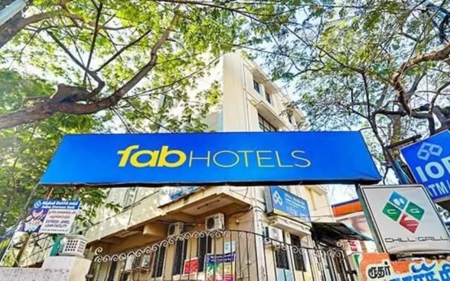 Fabhotel The Brown Tree