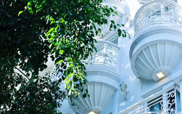 5H - SaiGon Huch Villa by SAVIHOUSE