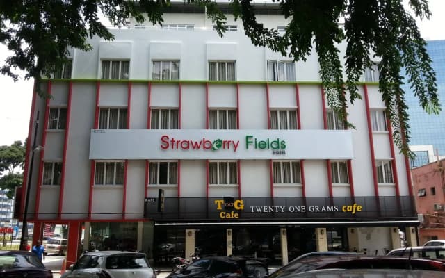 Hotel Strawberry Fields