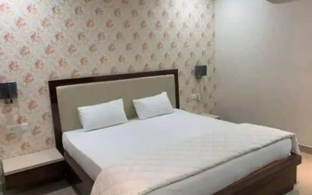 Hotel Crown Resort