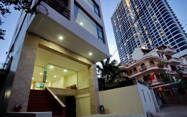 Harvey Hotel & Apartments