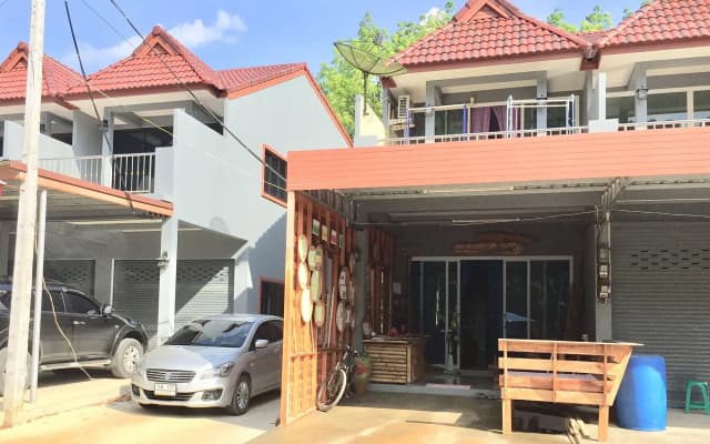 khaosok N & B Boutique
