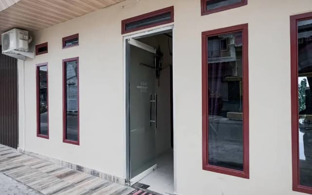 RedDoorz near Jalan Perintis Kemerdekaan Lampung