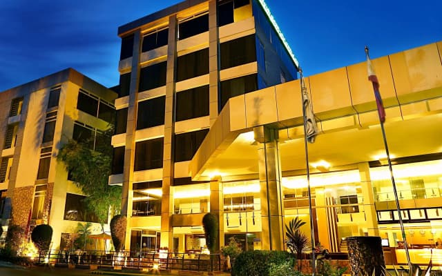 The Ritz Hotel at Garden Oases