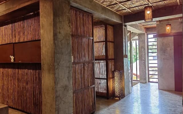 Hang Loose Hostel