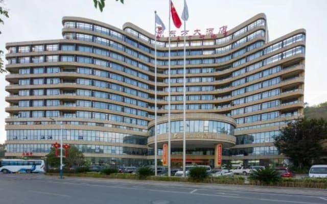 Oriental Hotel (Kaihua Linhu Road)