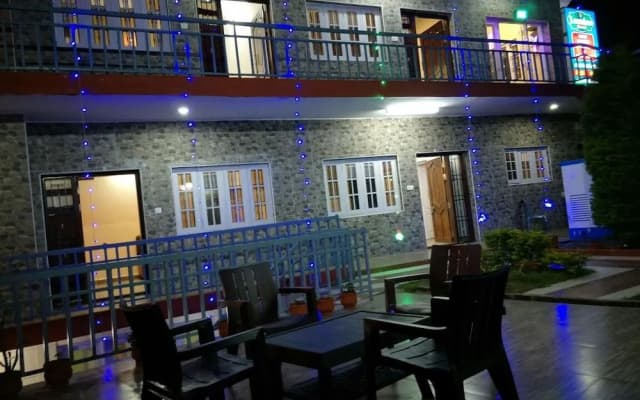 OYO 10941 Lumino Fair Stay