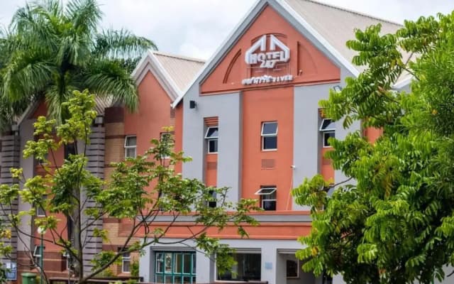 Hotel247