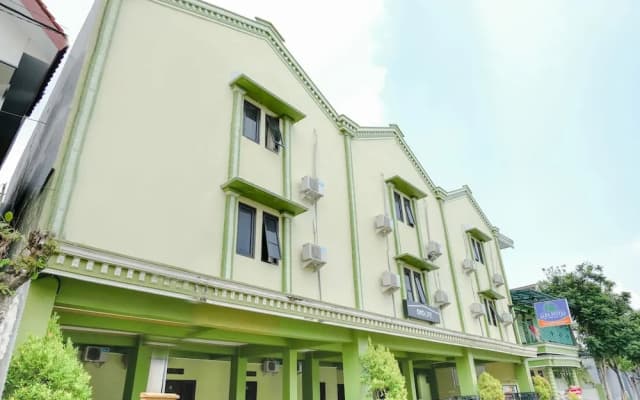 OYO Life 2508 Alba Suites Homestay Syariah