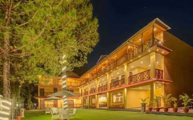 Aavaas Hill Resort