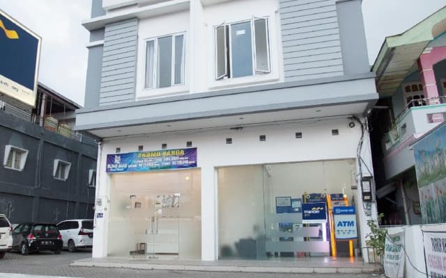 OYO 819 Bumi Mas Guest House