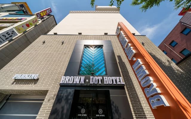 Brown Dot Hotel Pungam