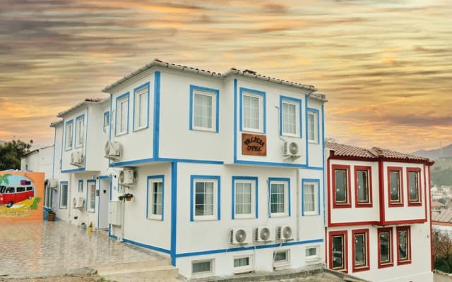 Valitsa Otel