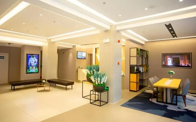 Homeinn Selected (Heihe Central Street Pedestrian Street)