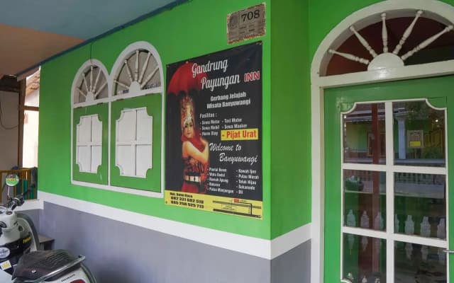 SPOT ON 1762 Gandrung Payungan Family Inn