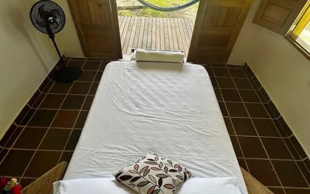 Pacific Waves Hostel & Surf