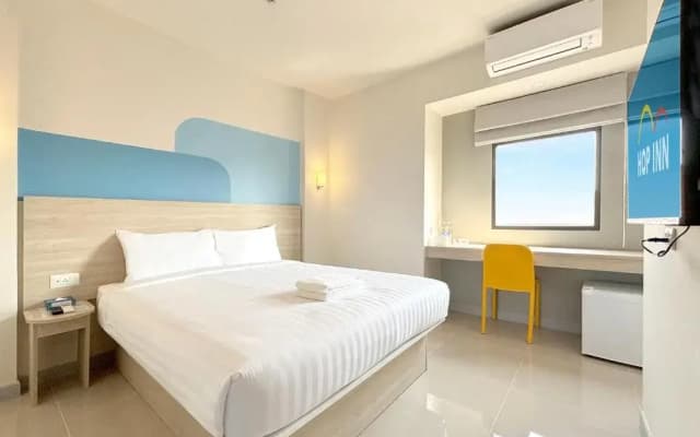 Hop Inn Suphanburi