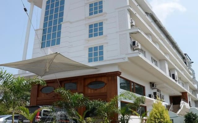 Hotel Sky Pearl