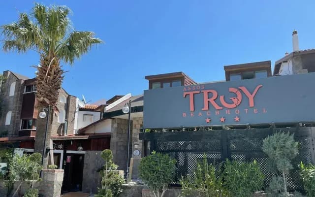 Assos Troy Otel