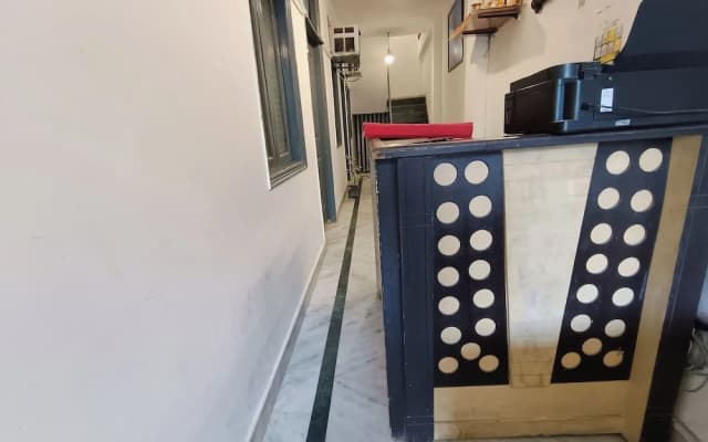 Mauryan Express Hotel @ Hauz Khas Fort