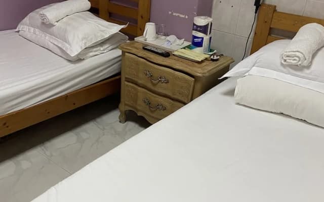 Famous Guesthouse