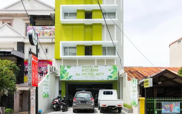 RedDoorz Plus @ Harvest Inn Panakkukang