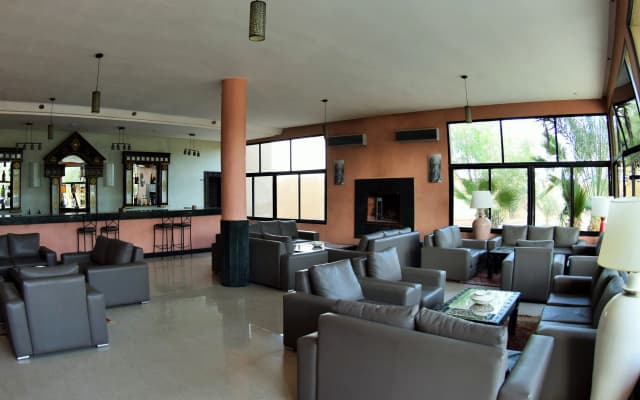 Palms Hotel Club