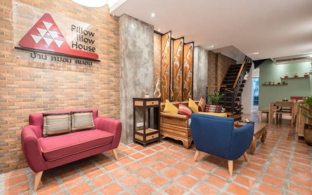 Pillow Pillow House Sukhumvit-Rama4