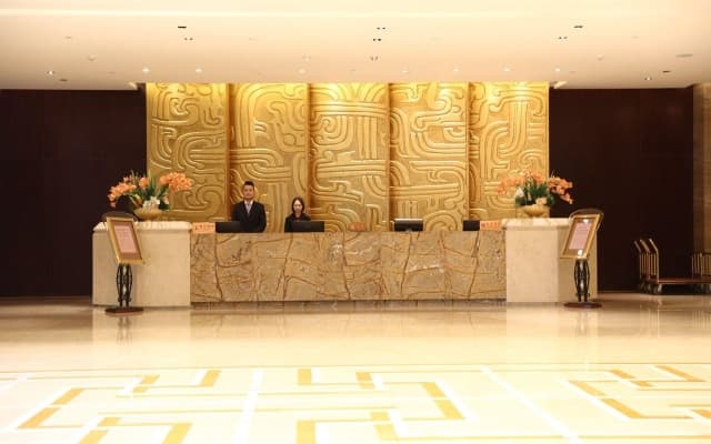 QueenSir International Hotel