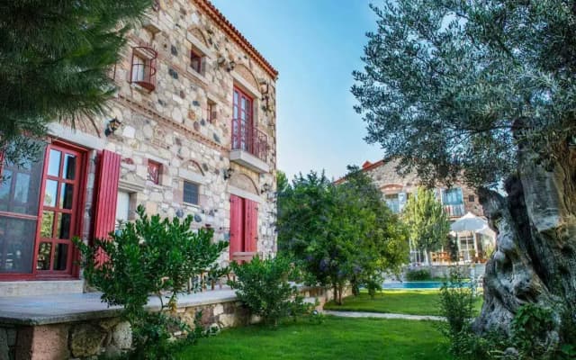 Alacati Zeytin Konak Hotel